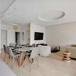 Lejlighed Modern Elegance A Stone's Throw From The Arc De Triomphe Paris
