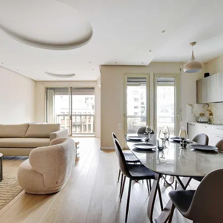 Апартаменты Modern Elegance A Stone's Throw From The Arc De Triomphe